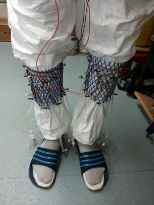 Wearable energy generator uses urine to power wireless transmitter