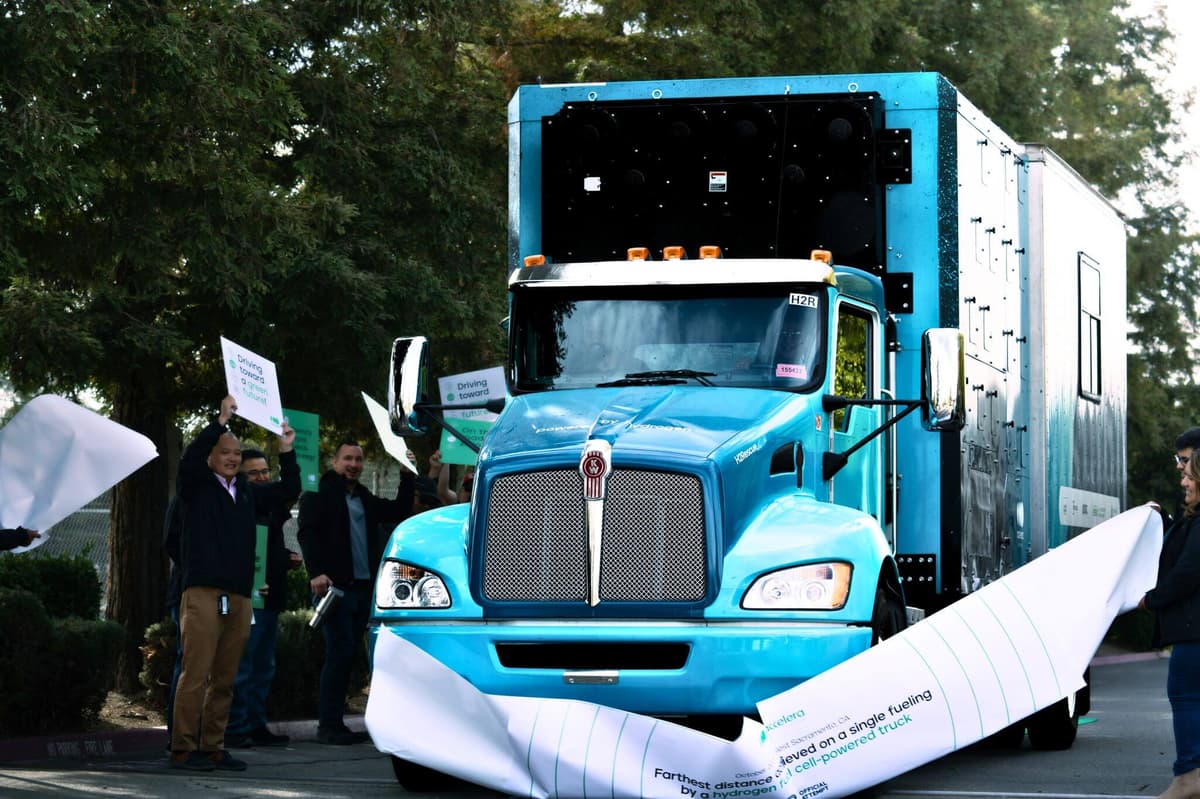 Accelera sets Guinness World Record for longest hydrogen truck journey | Mobility